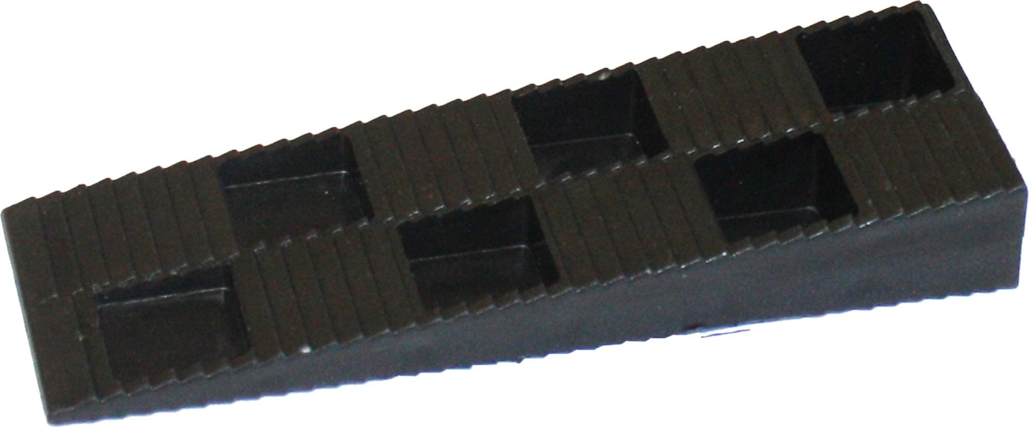 Assembly wedges / spacer wedges.