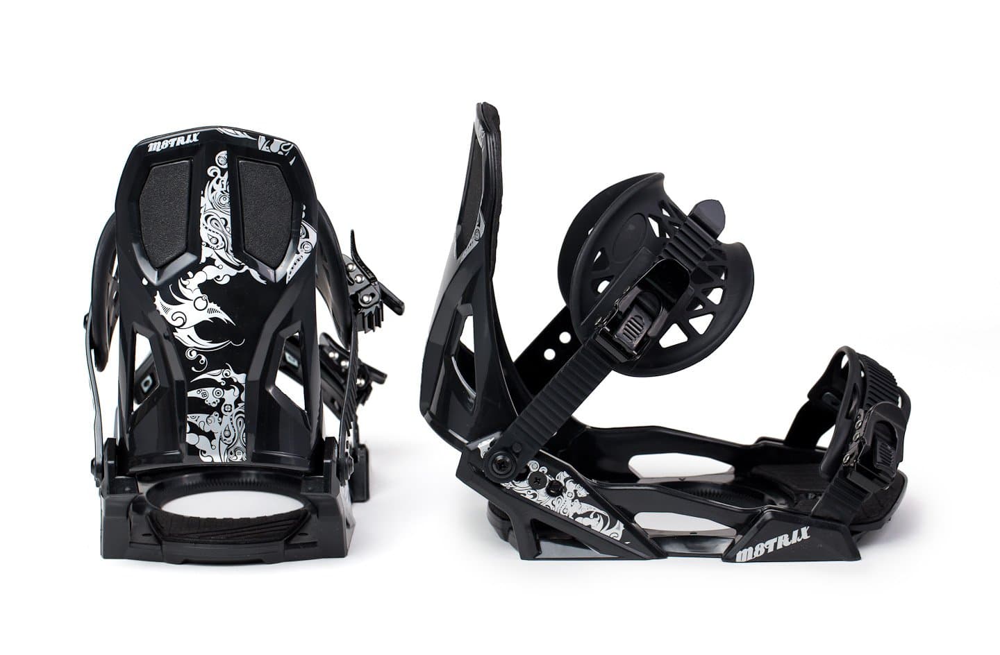 WOMEN'S M8TRIX SNOWBOARD BINDINGS (4X4 PATTERN) MEDIUM BOOT SIZE: 7-9 (BLACK/SILVER)