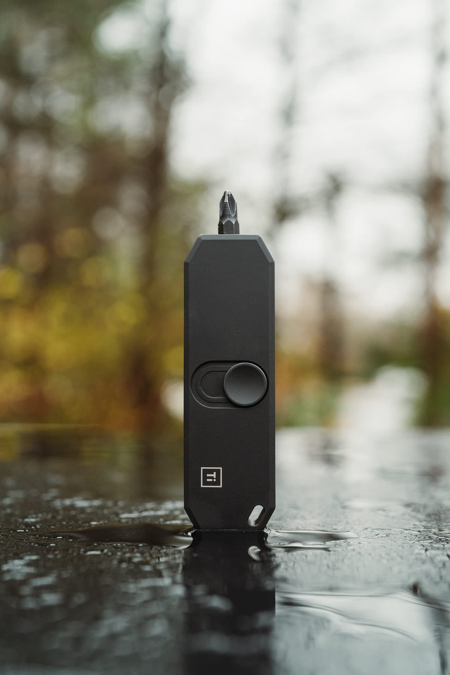 BIG IDEA DESIGNHex-Bit Driver Multi-Tool, Titanium Handle, DLC Black