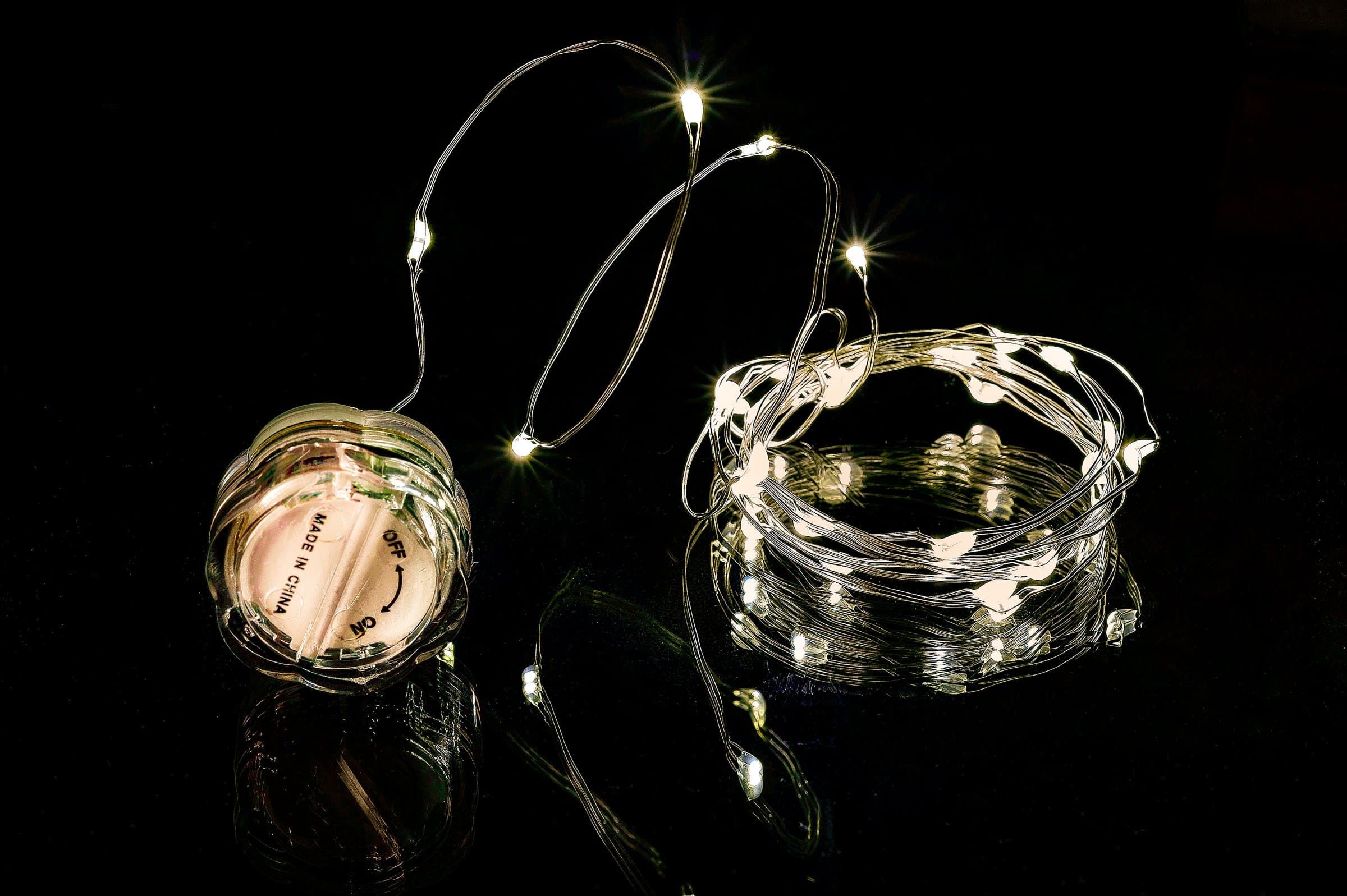 Sharpet 6 ft Battery Operated Warm White LED String Lights; 30 Tiny Bright Golden White LED Lights on a 1.8M Flexible Silver coated Copper Wire.